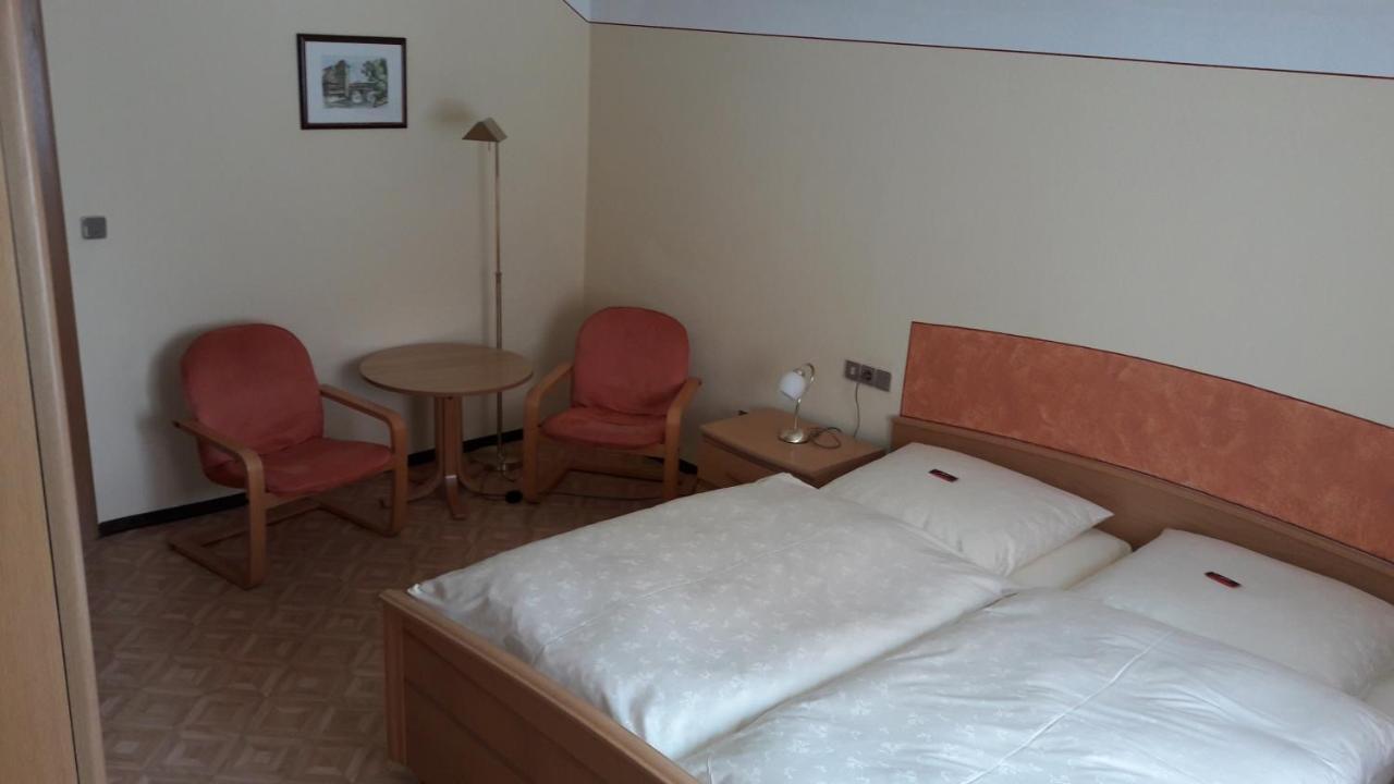 Pension "Zum Schwan" Muhr am See المظهر الخارجي الصورة
