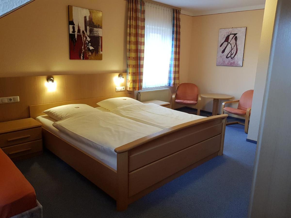 Pension "Zum Schwan" Muhr am See المظهر الخارجي الصورة